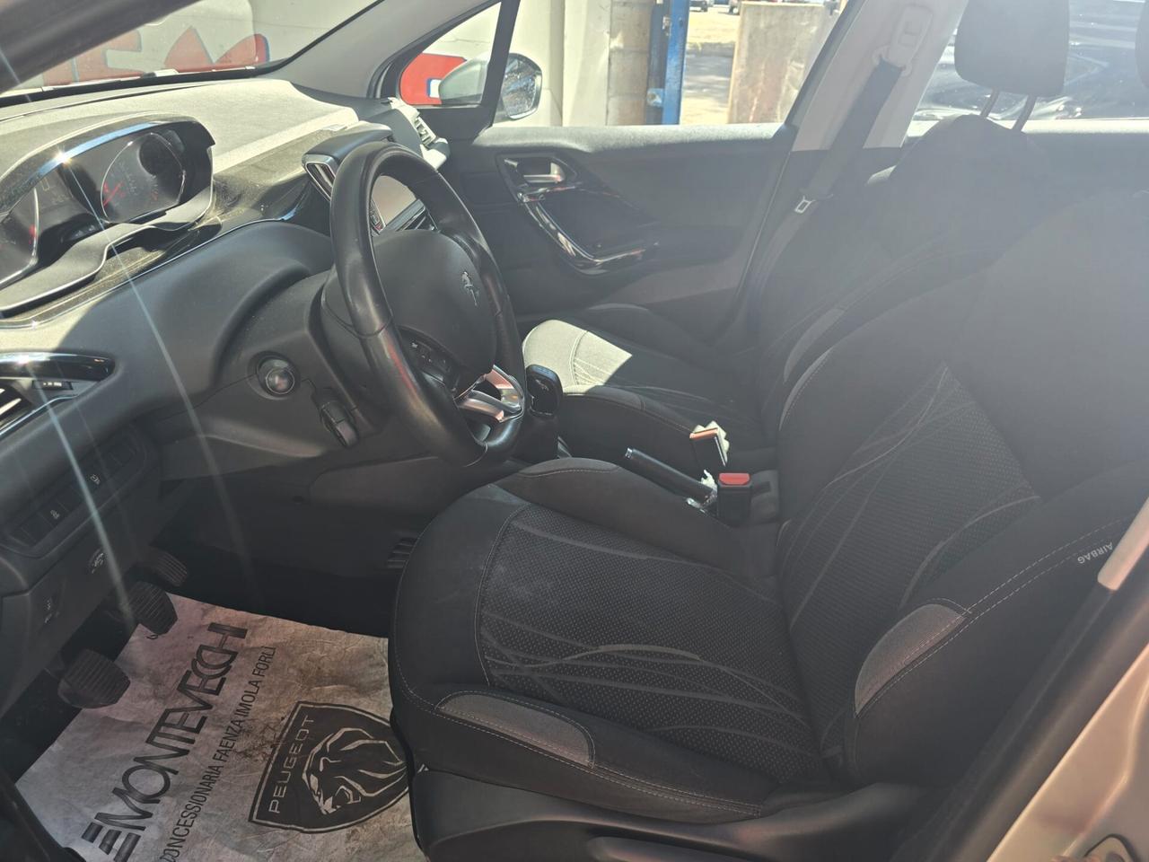 Peugeot 208 1.4 VTi 95 CV 5p. GPL Access 99,,00