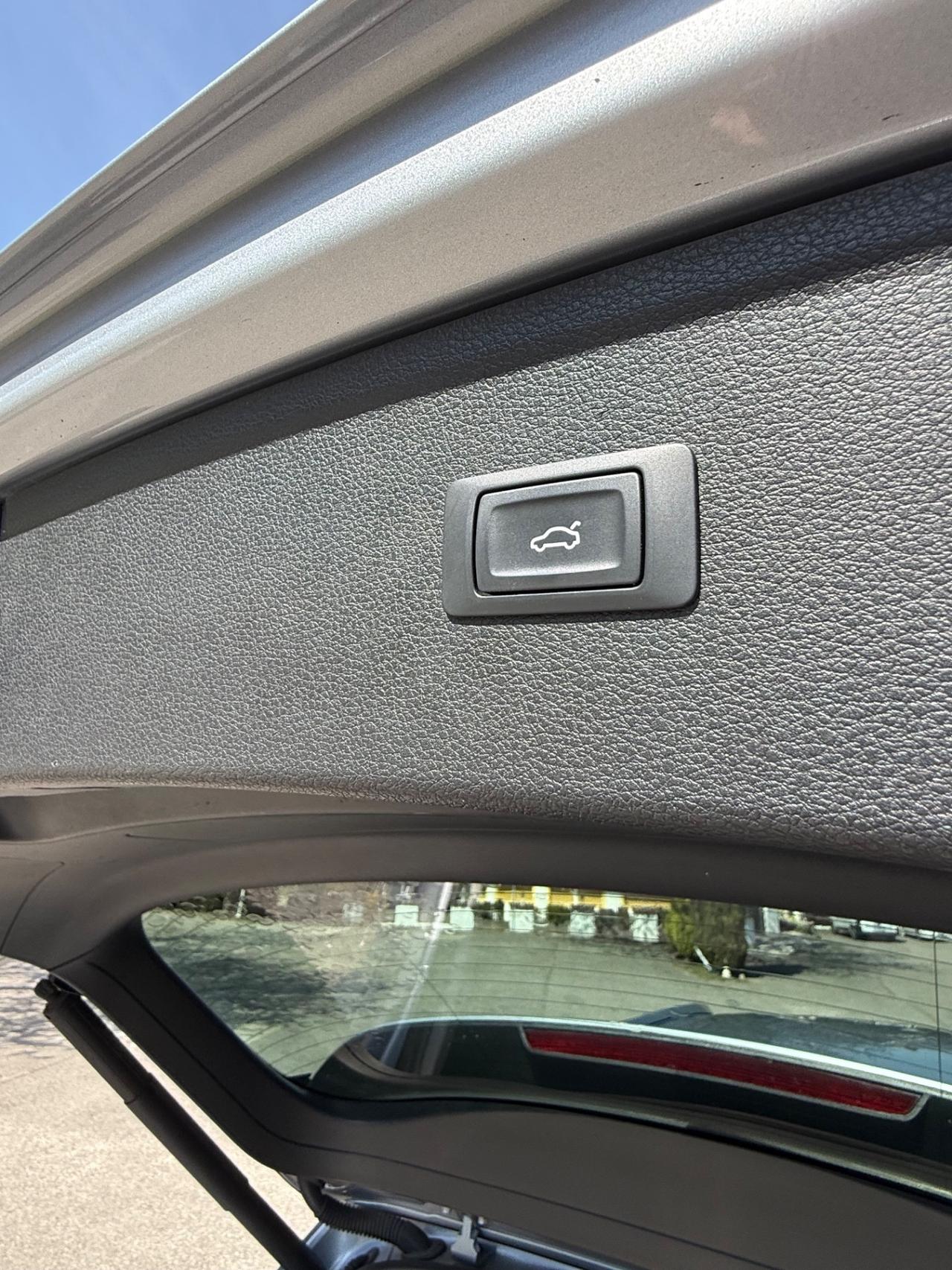 Audi Q5 40 TDI quattro S tronic Business Sport