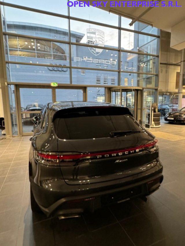 PORSCHE Macan 2.0