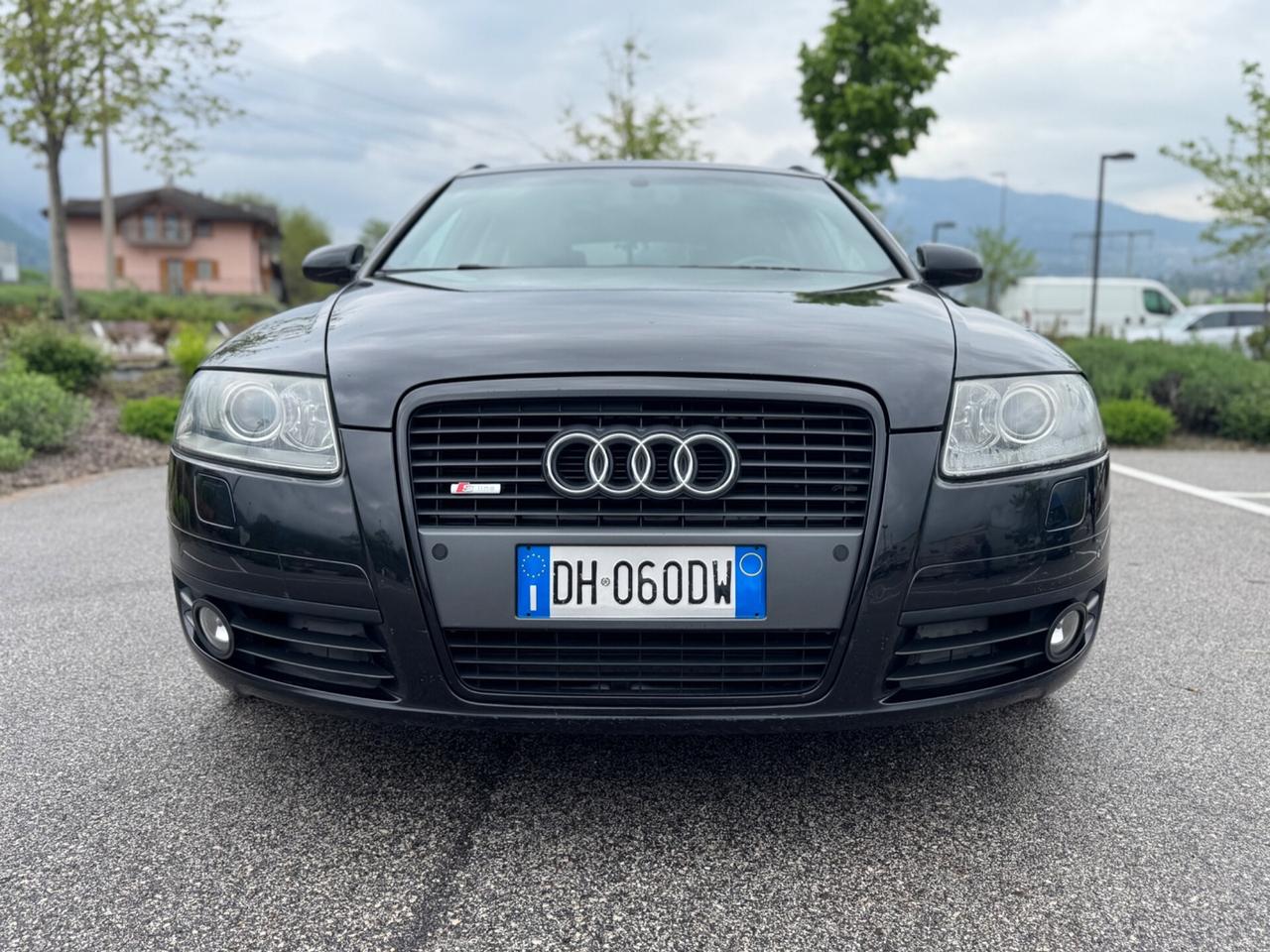 AUDI A6 3.0 TDI S-Line TOTAL BLACK GANCIO DI TRAINO