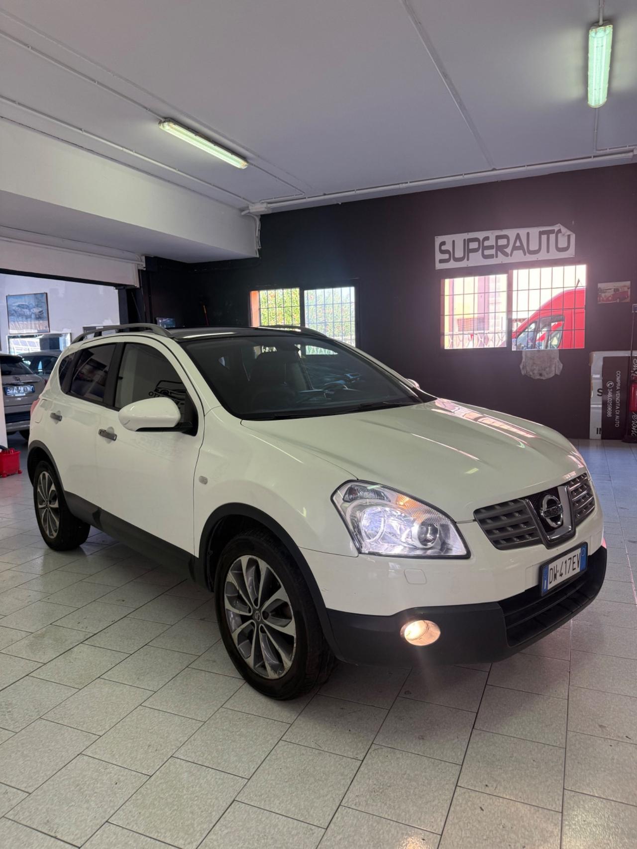 Nissan Qashqai 2.0 dCi DPF 4WD Tekna