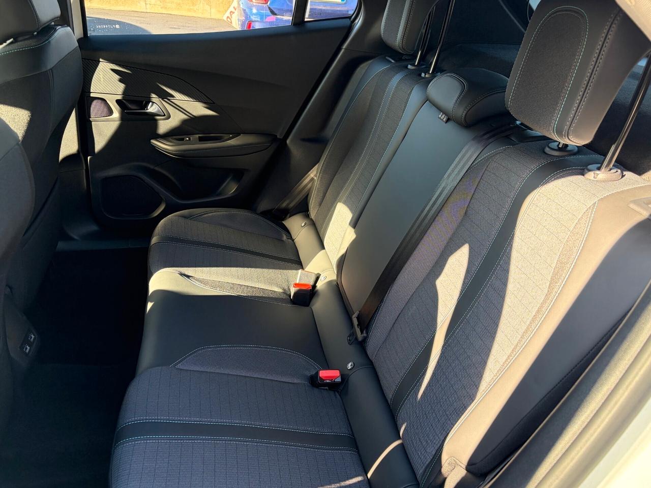 Peugeot 2008 PureTech Allure 130 S&S EAT8 ok Neopatentato