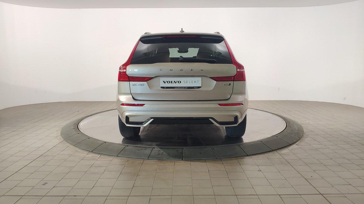 VOLVO Xc60 B4 Mild Hybrid (D) Awd Automatico Plus Dark