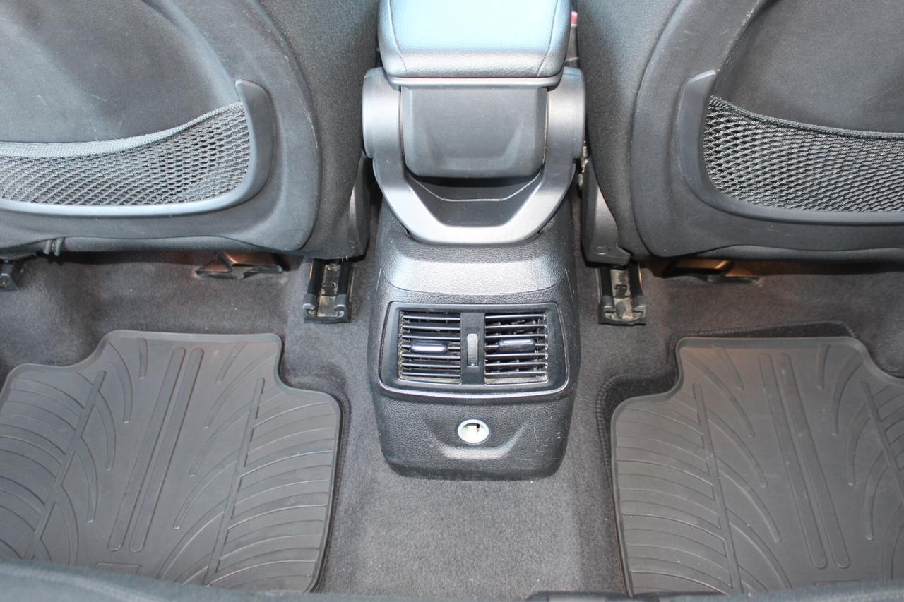 Bmw 216 218d Active Tourer Advantage