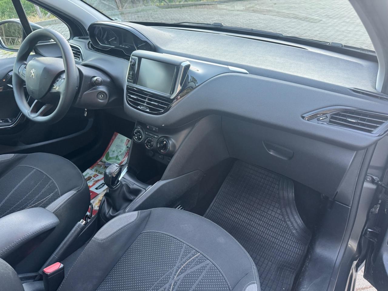 Peugeot 208 1.2 Benzina 82Cv PureTech 2013