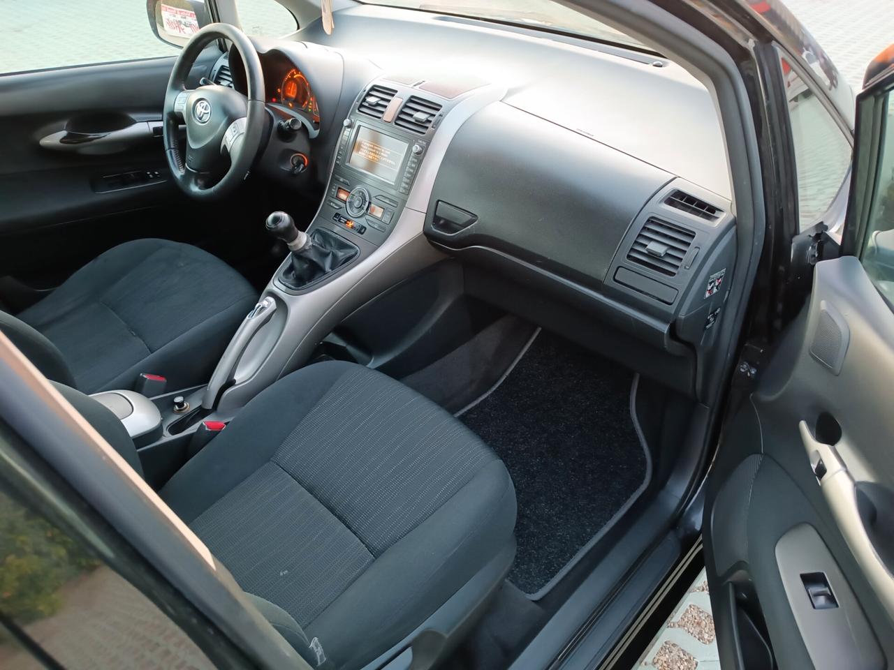 Toyota Auris 1.6 M-MT 5 porte Sol