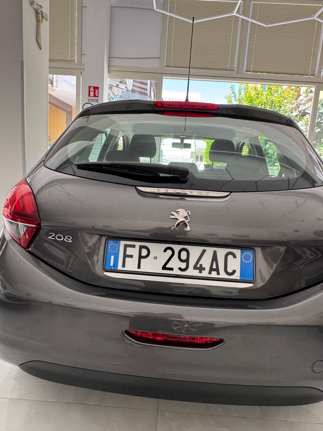 Peugeot 208 PureTech 82 5 porte Allure