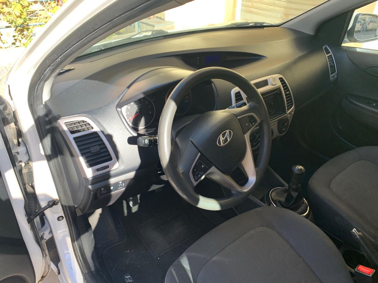 Hyundai i20 1.2 5p. 06/2012