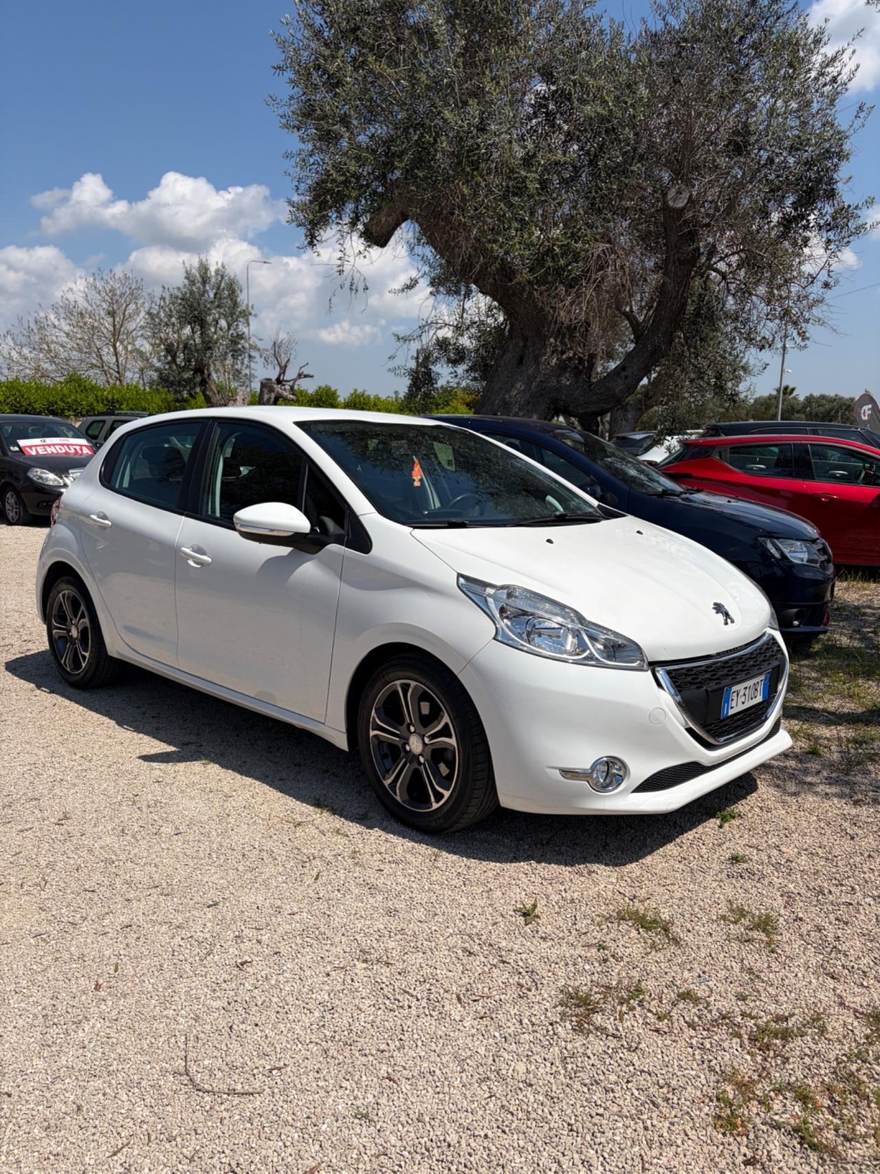 Peugeot 208 PureTech 68 5 porte Active km 130000 ufficiali