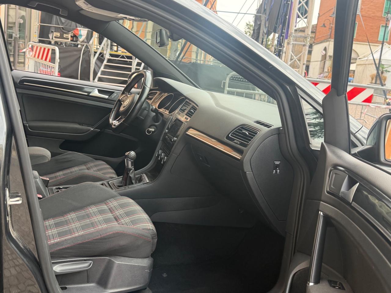Volkswagen Golf GTI Performance 2.0 TSI 5p. BlueMotion Technology