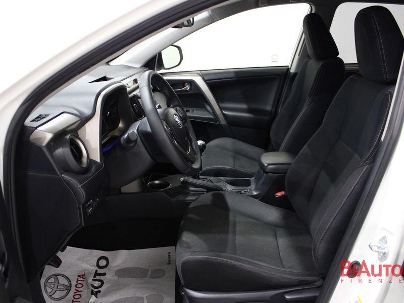 Toyota RAV4 RAV4 2.0 D-4D 2WD Style White Ed.