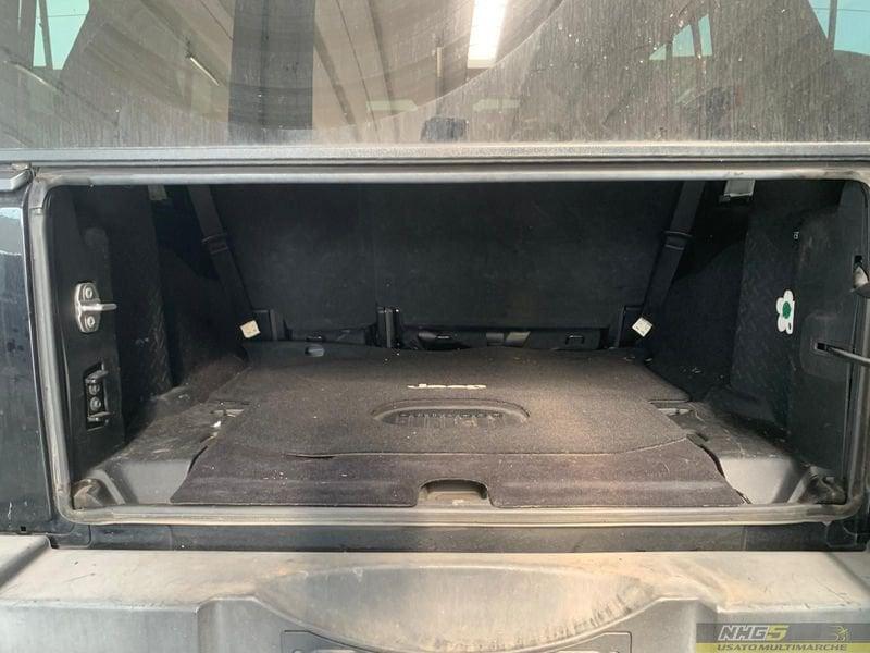 Jeep Wrangler 2.8 CRD DPF Sahara Auto