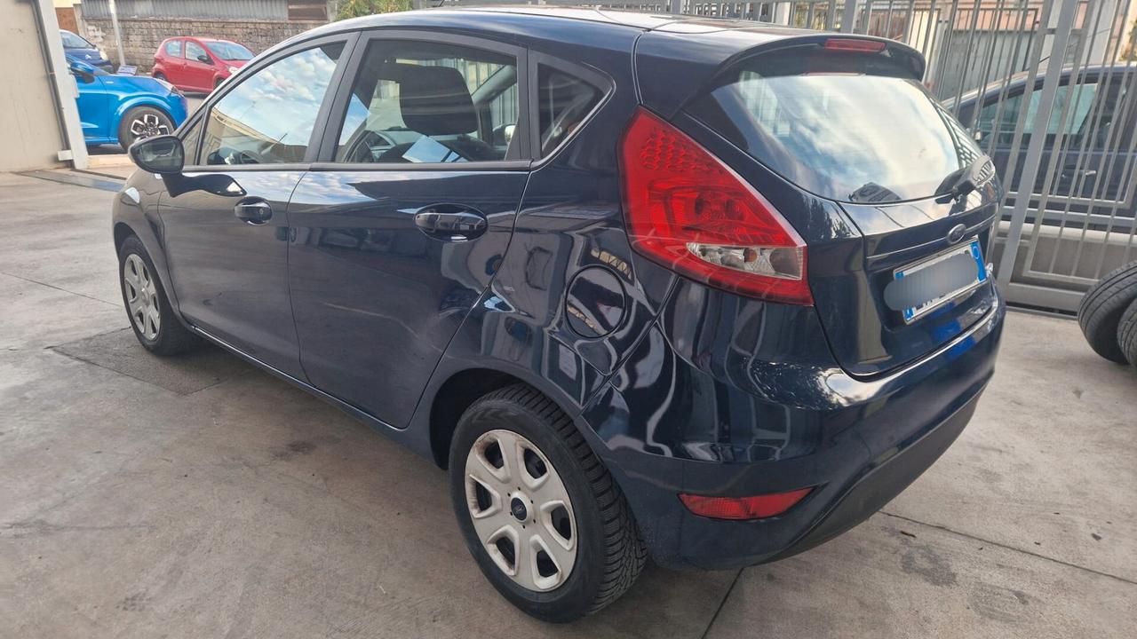 Ford Fiesta 1.4 TDCi 5p. aux AC neopat ok