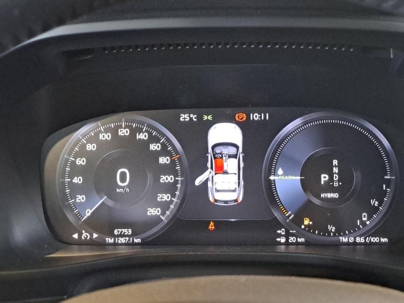 VOLVO XC40 T5 Plug-in Hybrid auto Recharge Inscription Expression