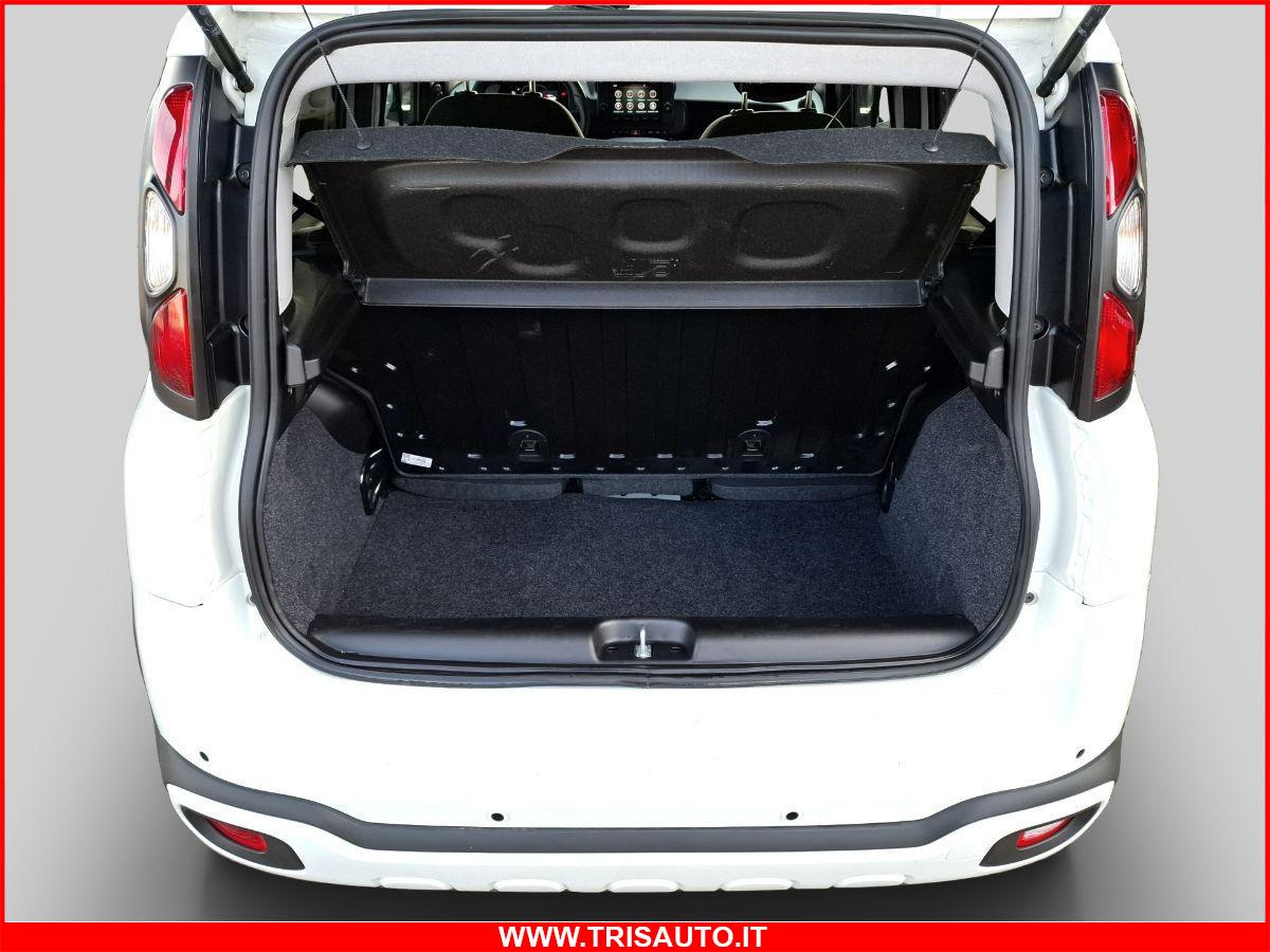 FIAT Panda 1.0 Hybrid Pandina NEOPATENTATI