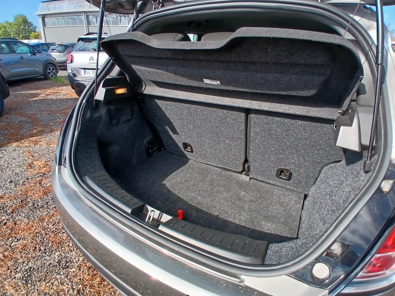 Lancia Ypsilon 1.0 FireFly 5p S&S Hybryd Gold