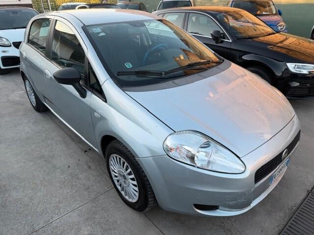 Fiat Grande Punto 1.3 MJT 75 CV 5 porte Dynamic