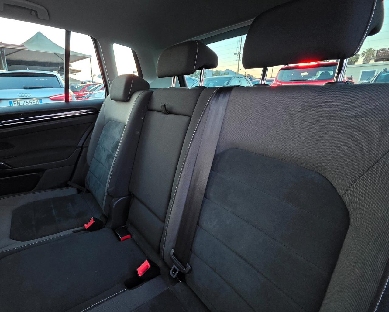 Volkswagen Golf Sportsvan 1.6 TDI 110CV Comfortline BlueMot.Tech.