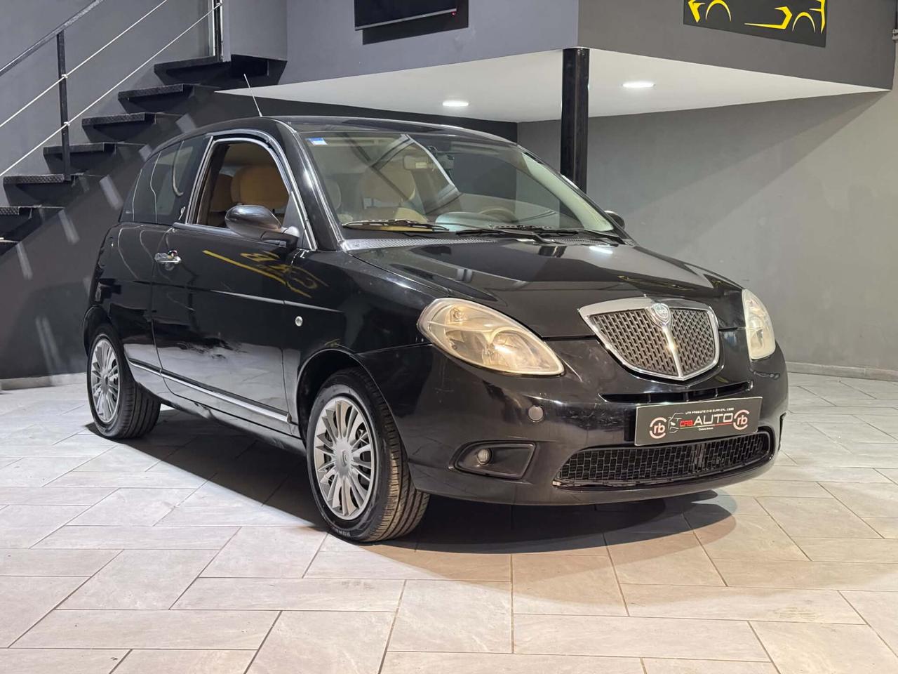 Lancia Ypsilon 1.3 MJT 75 CV Oro GARANZIA12MESI