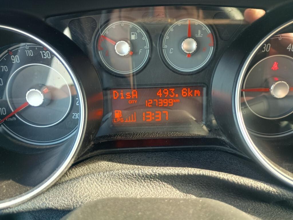 Fiat Punto 1.4 8V 77cv 5 porte Easypower GPL Young