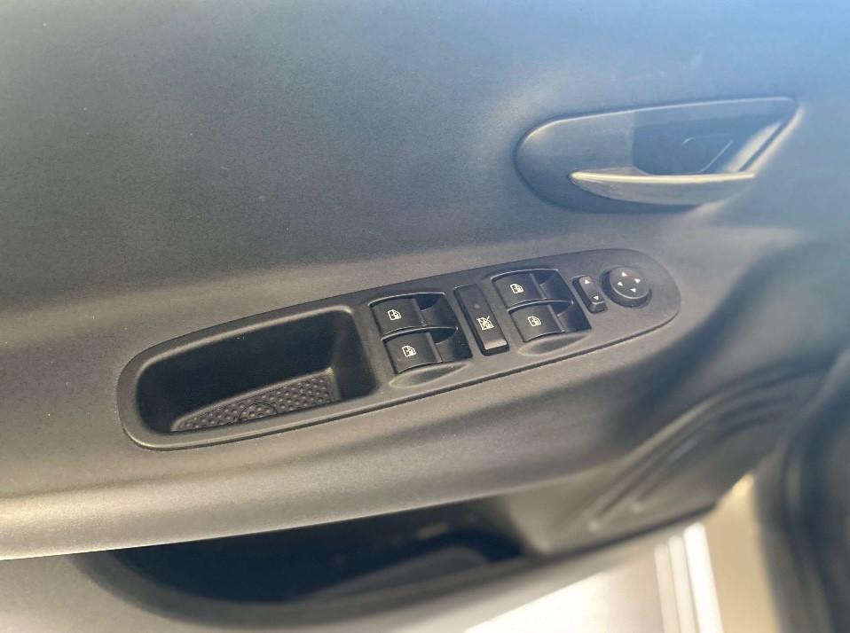 Lancia Ypsilon 1.2 69 CV 5 porte Gold