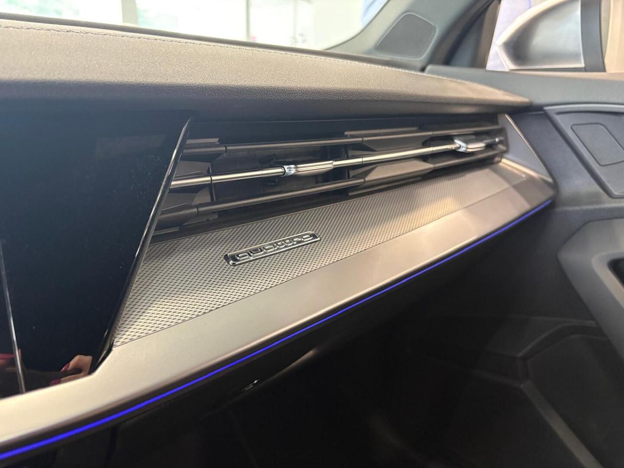 Audi S3 Sportback S3 2.0 tfsi quattro s-tronic