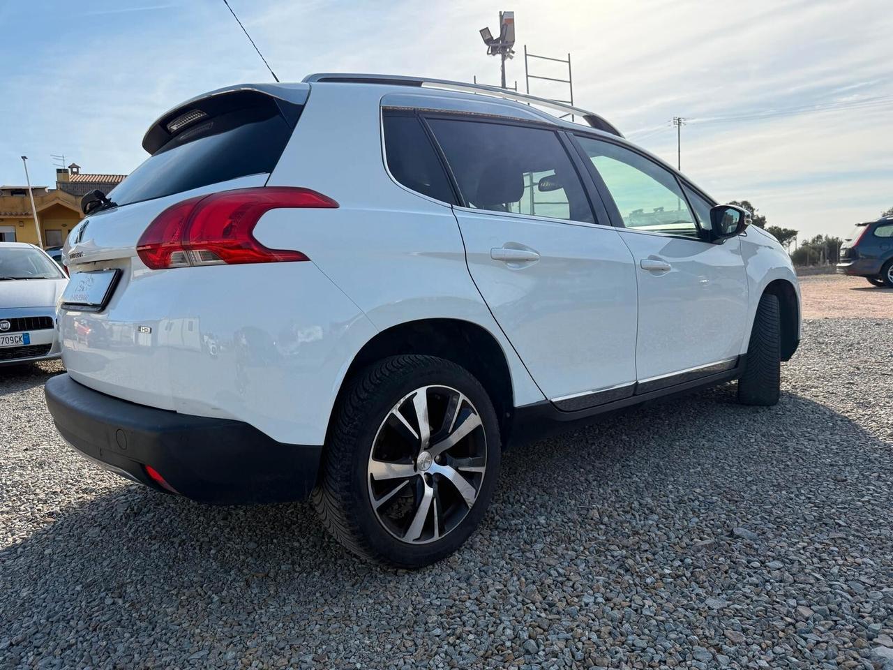 Peugeot 2008 1.6 e-HDi 92 CV Stop&Start Urban Cross