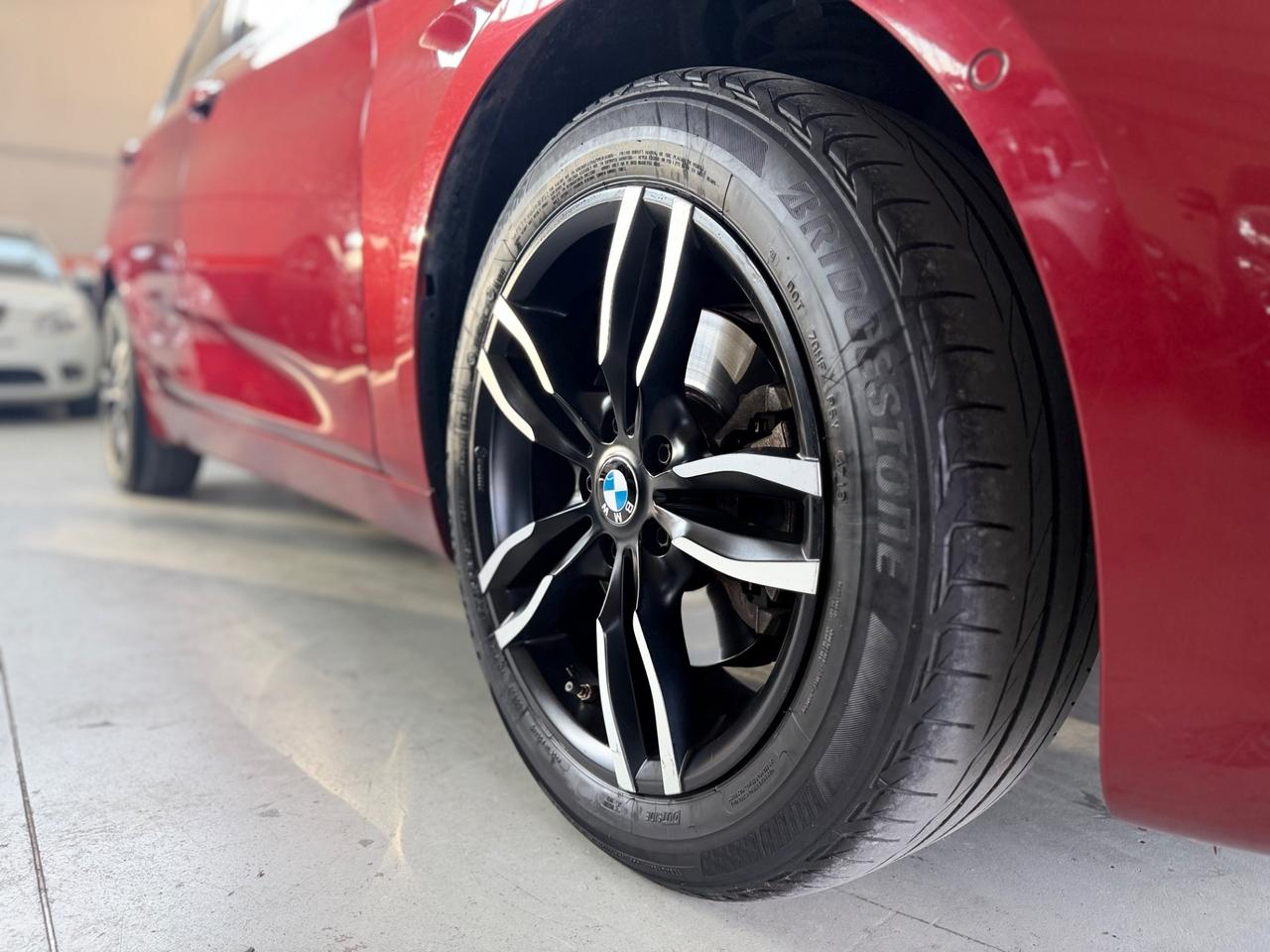 Bmw 218 218i Advantage AUTOMATICO NEOPATENTATI