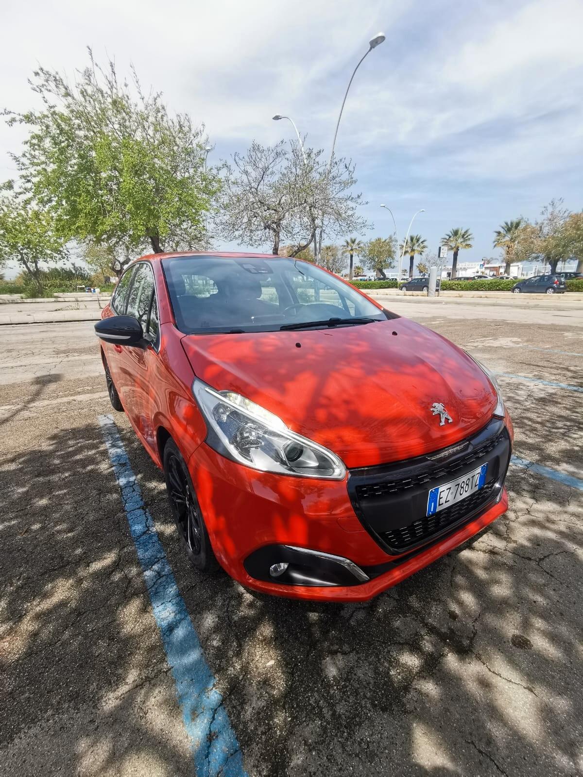 Peugeot 208 BlueHDi 75 5 porte Active - 2015