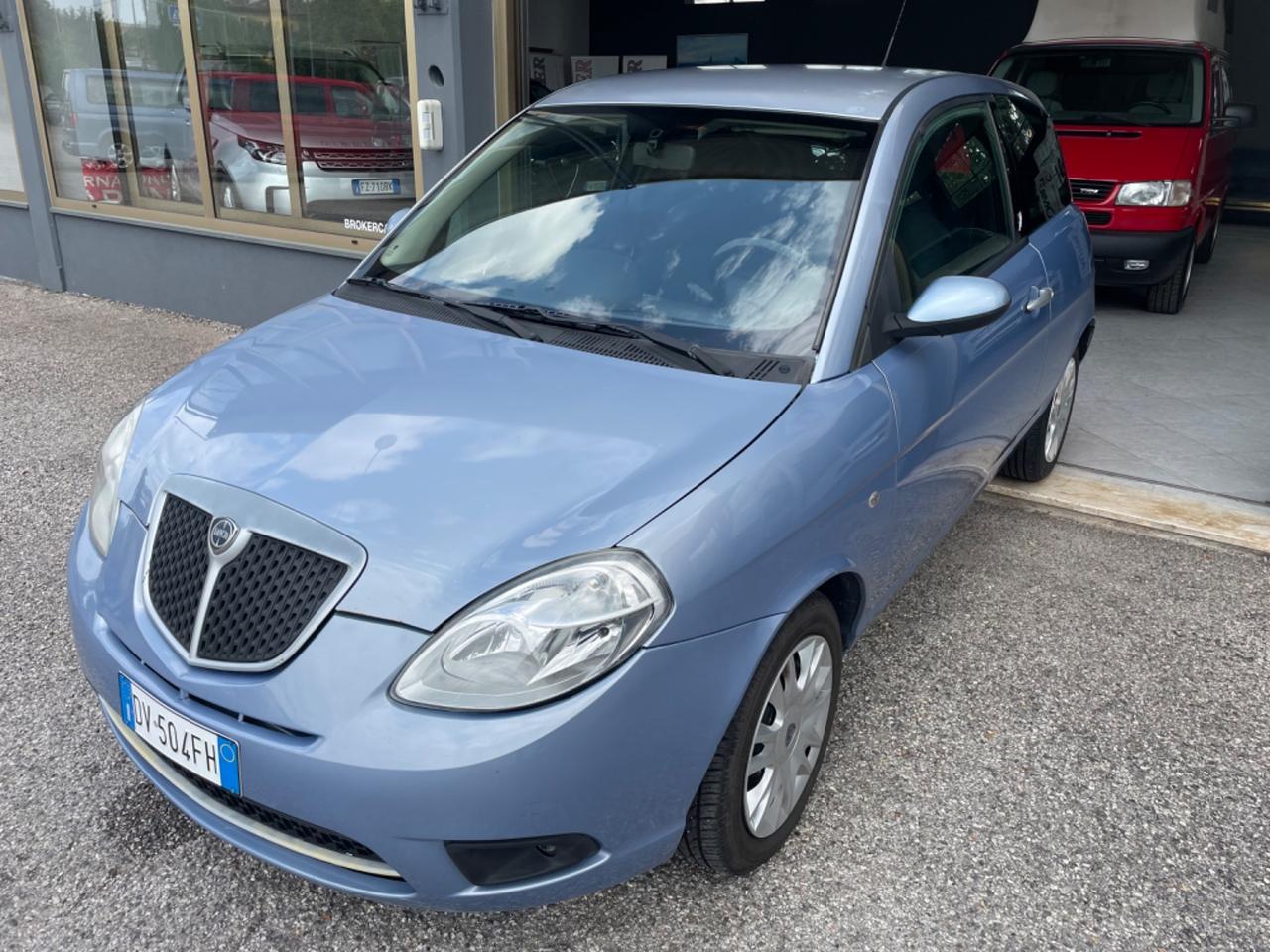 Lancia Ypsilon 1.2 Argento