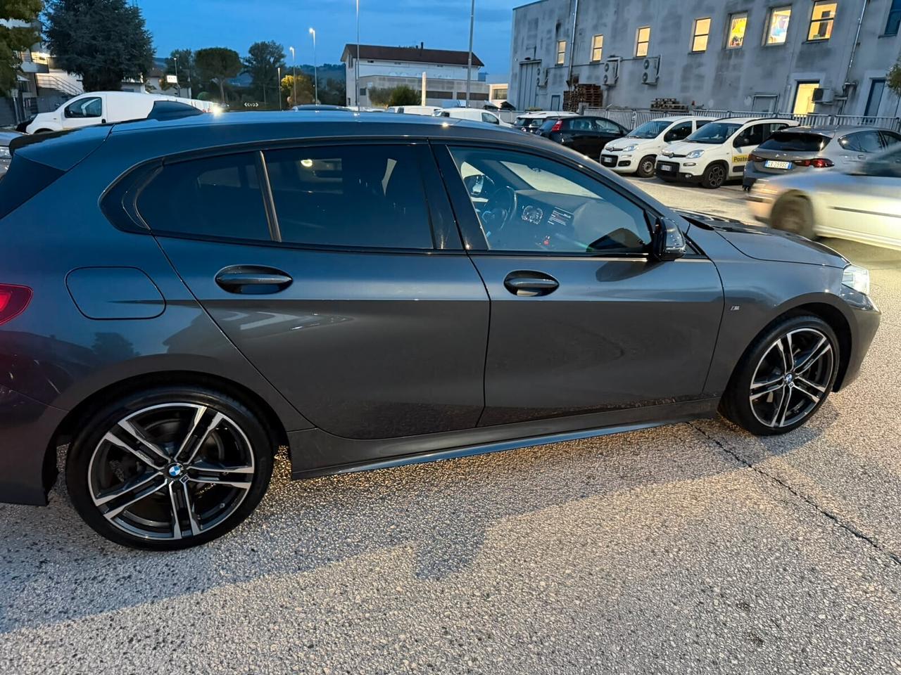 Bmw 118 118i 5p. Business Advantage