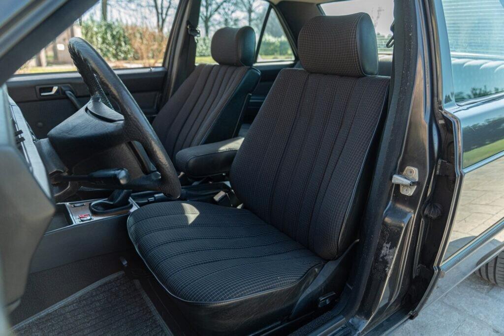 Mercedes-benz 190 E - MER00293