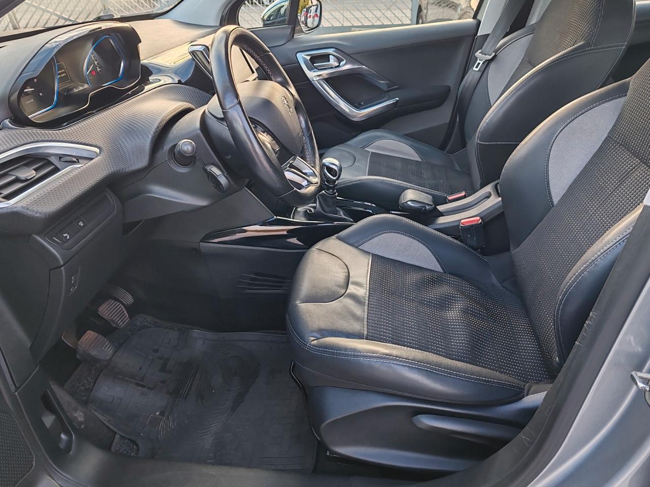 Peugeot 2008 1.6 Hdi Allure