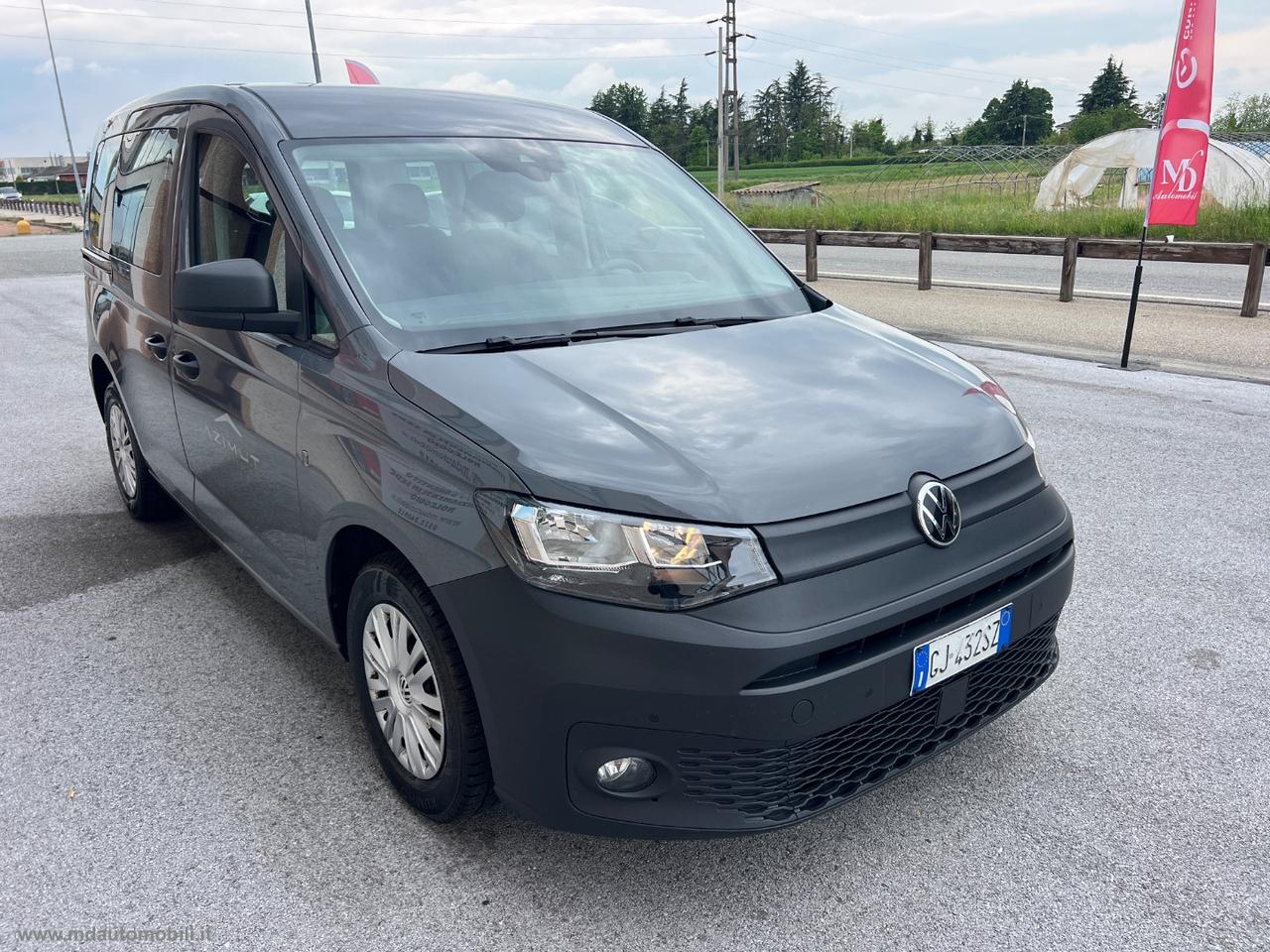 VOLKSWAGEN Caddy 2.0 TDI 102CV Life 5 POSTI AUTOVETTURA