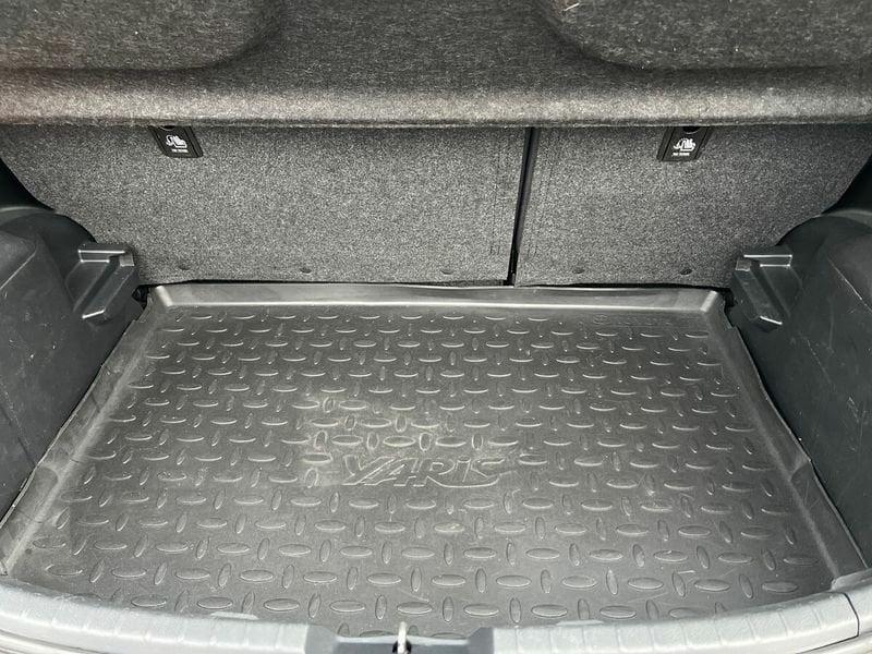 Toyota Yaris Yaris 1.5 5 porte Lounge