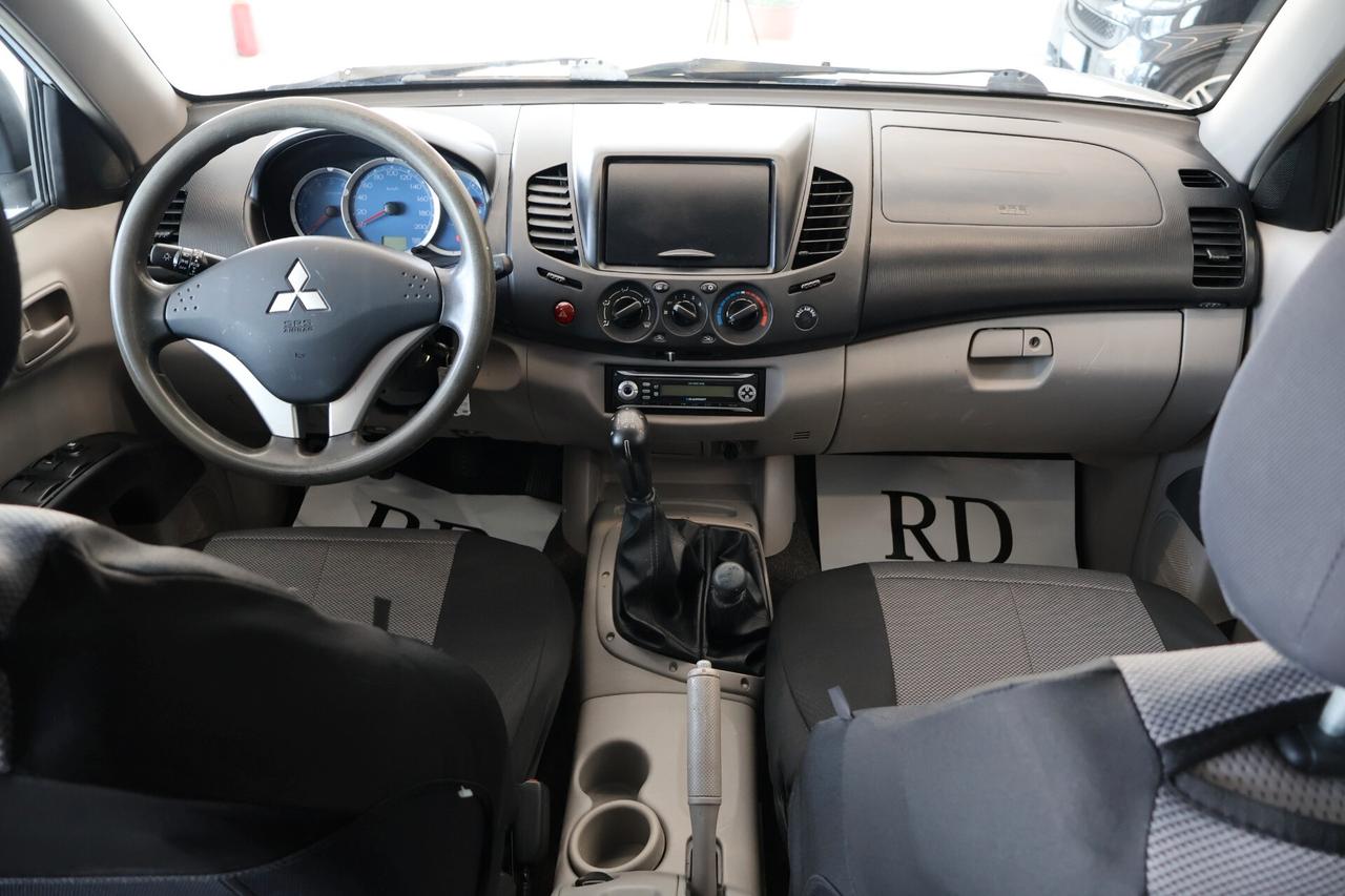Mitsubishi L200 2.5d136CV DoubleCab iva esposta 4W