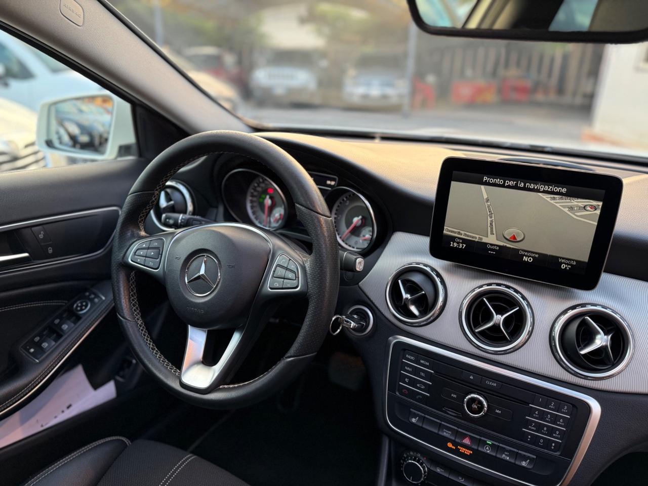 Mercedes-benz GLA 200d Km Certif. Tagliandi TT. Mercedes