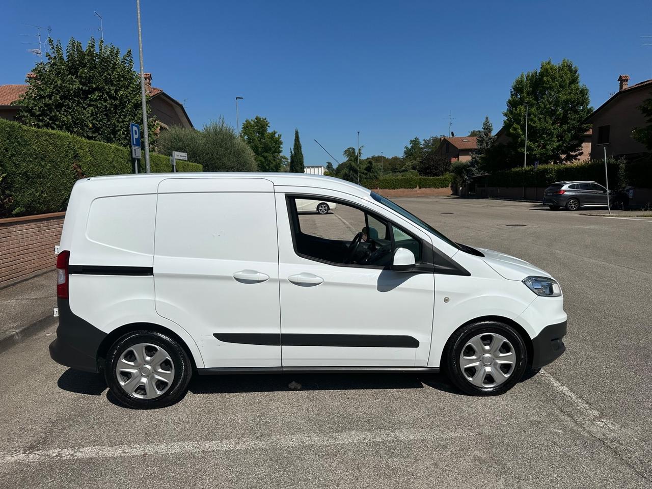 Ford Transit Courier 1.5 95cv Possibile Permuta