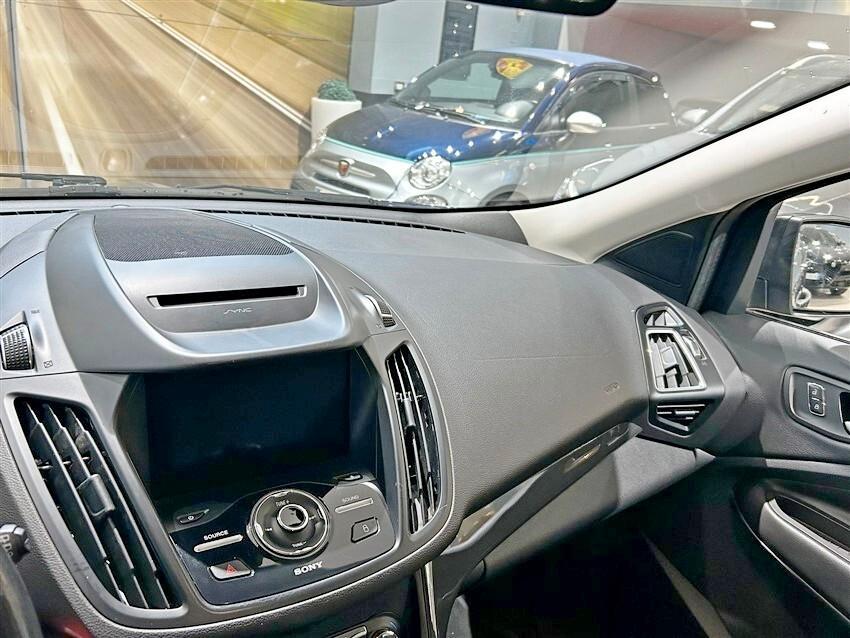 Ford Kuga 2.0 TDCI 180 CV S&S 4WD ST-Line