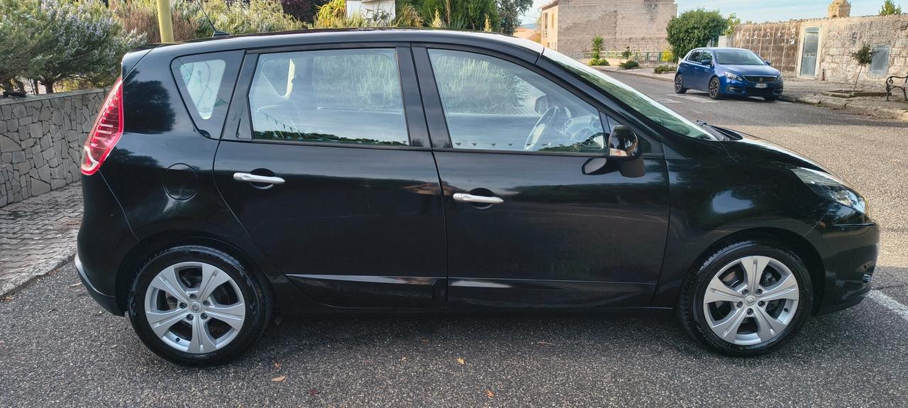 Renault Scenic Scénic X-Mod 1.5 dCi 110CV Luxe
