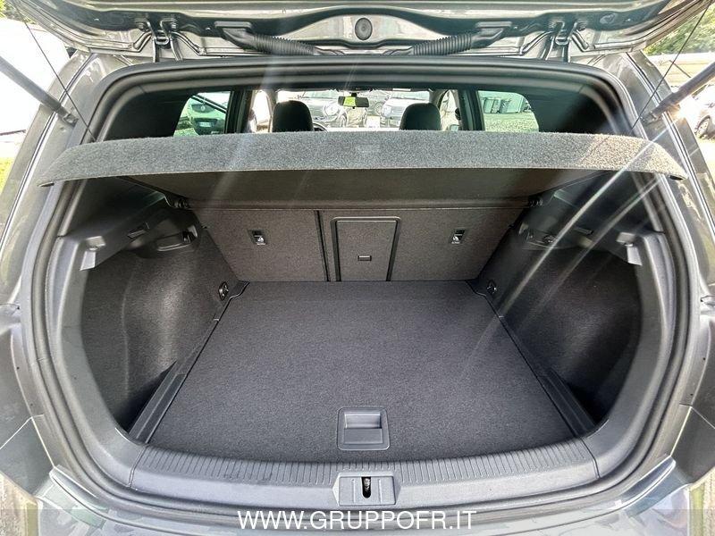 Volkswagen Golf Golf 1.6 tdi Highline 115cv R LINE
