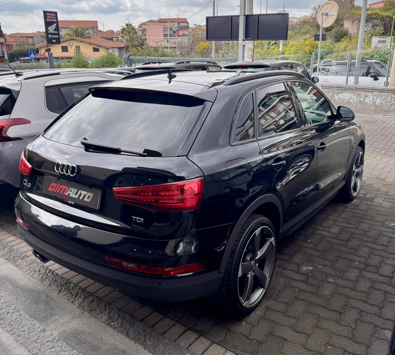 Audi Q3 2.0 TDI 120 CV S tronic Sport