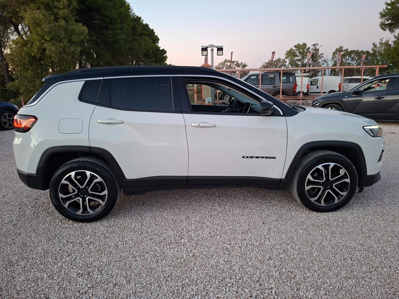 NEW JEEP COMPASS 1.6 Mtj 130cv-NAVY-PELLE-LED