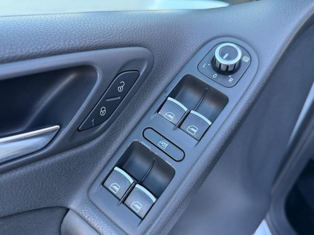 VOLKSWAGEN Golf 1.6 TDI HIGHLINE+NAVI+ALCANTARA+BIZONA