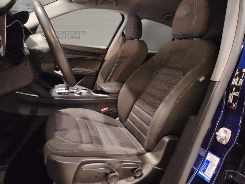 Alfa Romeo Stelvio 2.2 Turbo Business RWD AT8