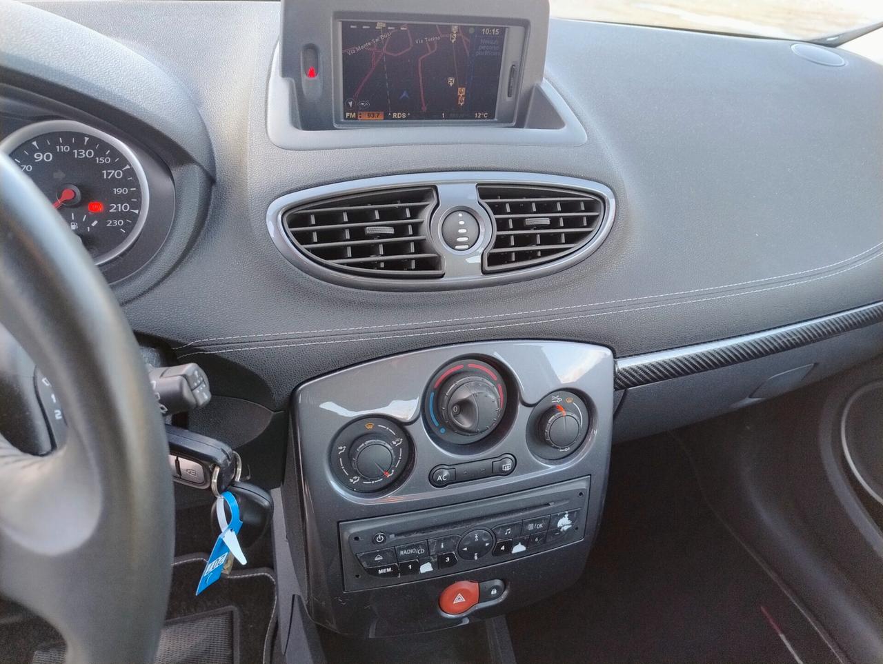 Renault Clio 1.2 16V 3 porte Luxe