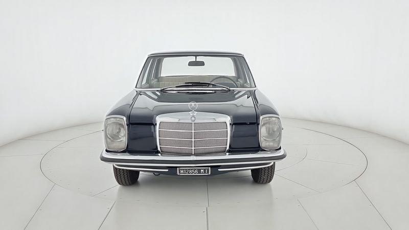 Mercedes-Benz W115 200 200 8 - condizioni impeccabili