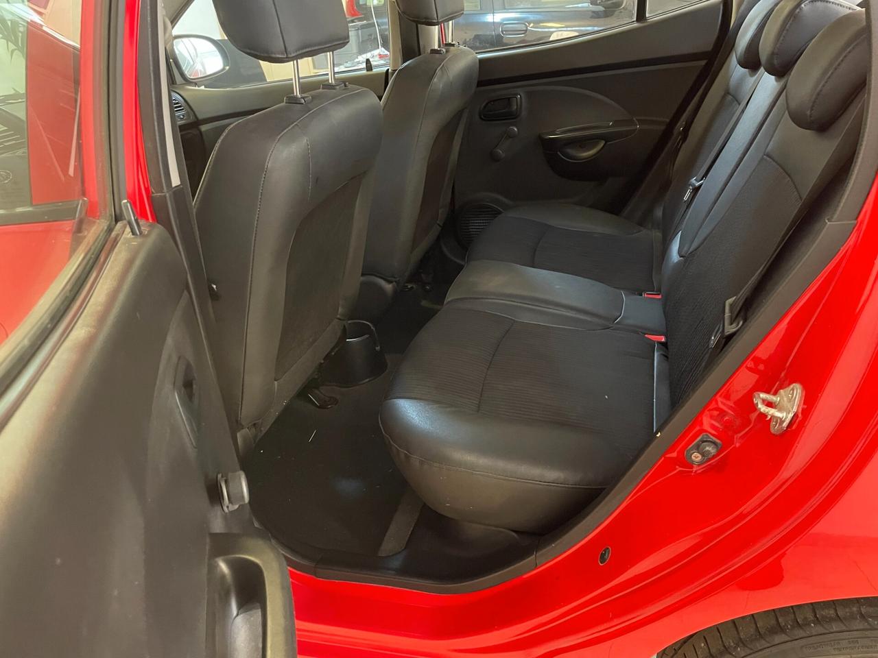 Kia Picanto 5p 1.0 Life 135.000 km! CLIMA Tagliandata Neopatentati