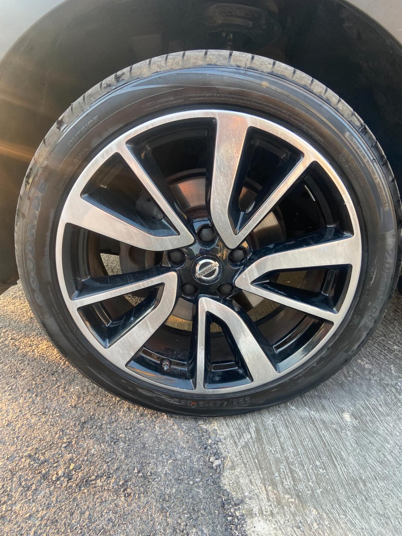 Nissan Qashqai 1.6 dCi Tekna (TETTO-NAVI-RETROCAMERA )