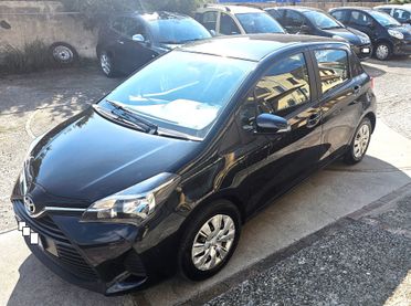 Toyota Yaris 1.0 5 porte 2015 EURO 6 GARANZIA 12 MESI